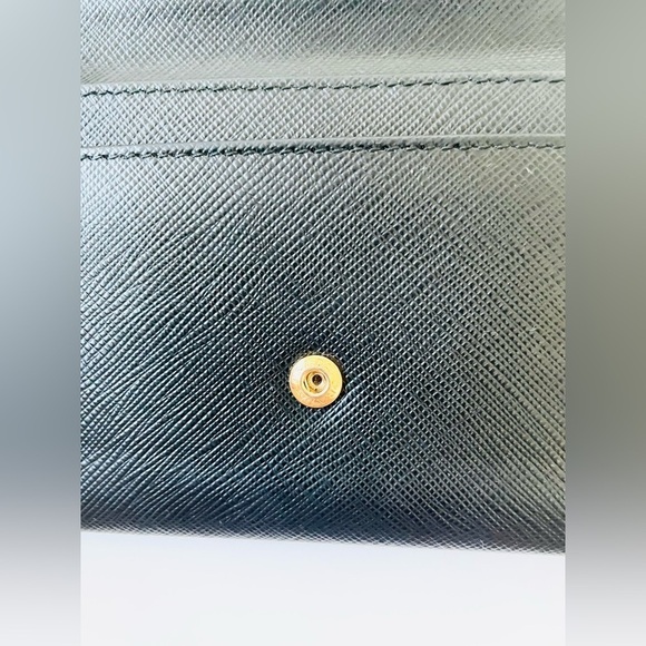 Prada Black Saffiano Leather Bi fold wallet card case logo embellished - Picture 5 of 12